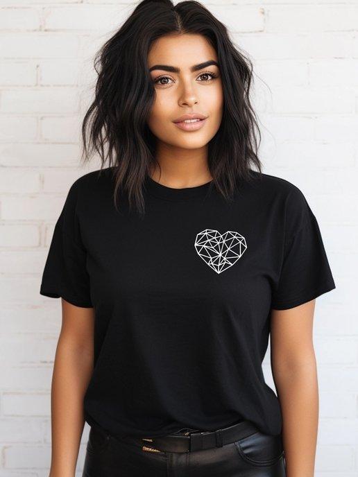 Оверсайз футболка с принтом сердцем черная