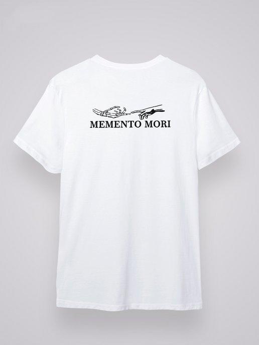 Футболка с принтом на спине Memento mori