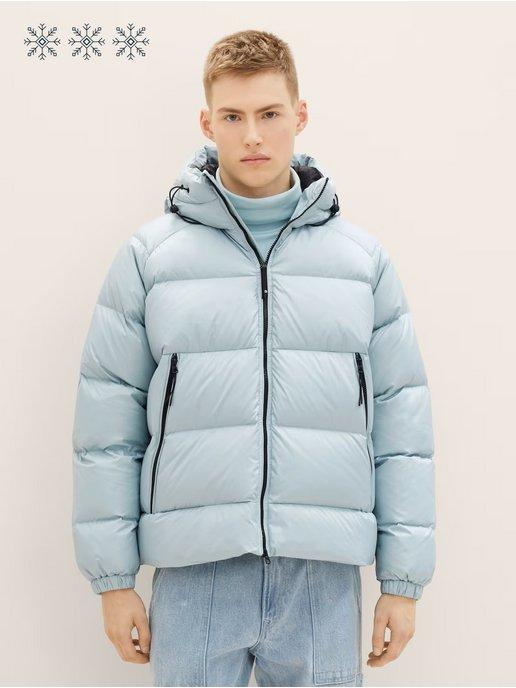 Короткий зимний пуховик oversize с несъёмным капюшоном