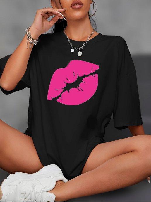 футболка с принтом губы поцелуй