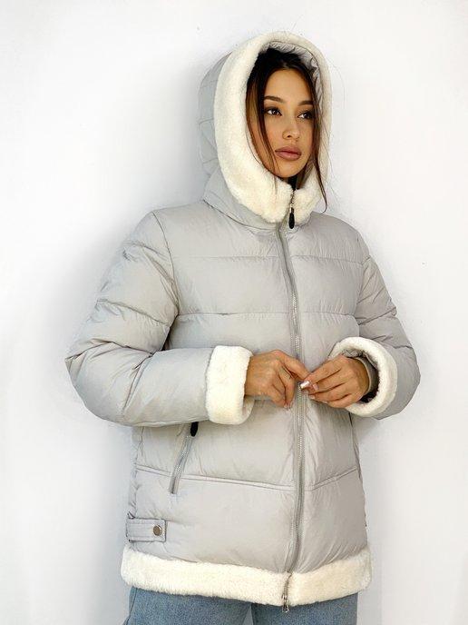 Куртка зимняя с капюшоном с мехом