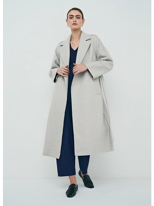 Утепленное пальто с поясом