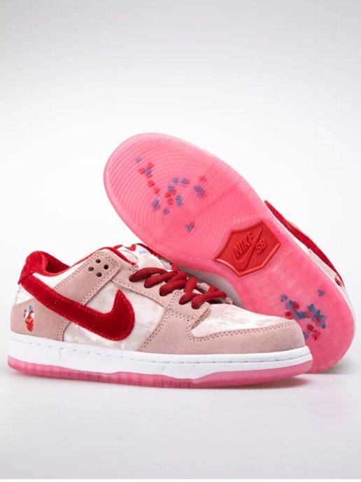 Кроссовки Sb Dunk Low Strange Love