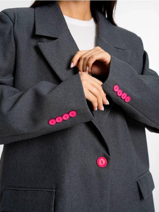 Пиджак прямой оверсайз с розовыми пуговицами