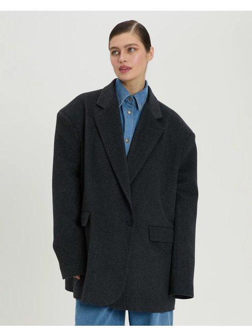 Объемное пальто-пиджак