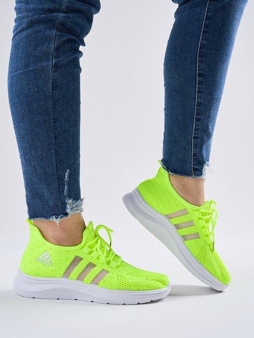 Кроссовки Adidas легкие