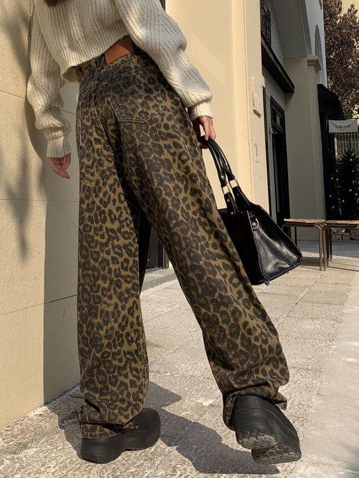 Леопардовые прямые джинсы клеш